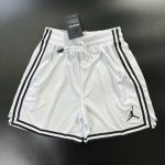 030 Shorts - Image 8